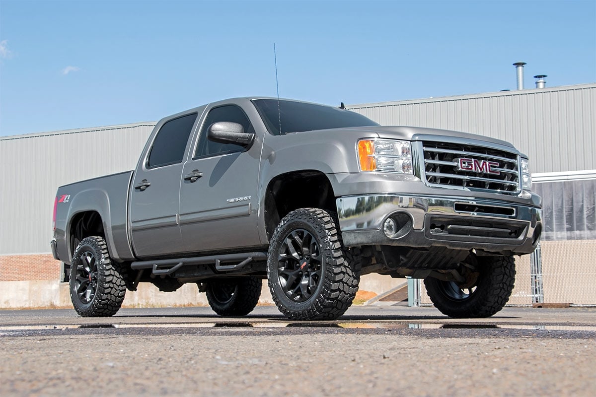 GMC Sierra 1500 Suspension Lift Kit - Rough Country - 3 Inch Body Lift Kit - '07-'13